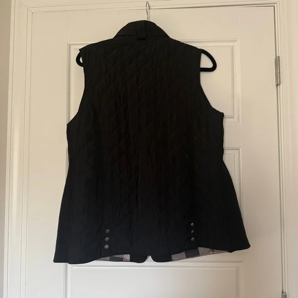 41 Hawthorn Black Quilted Vest - Picture 4 of 4